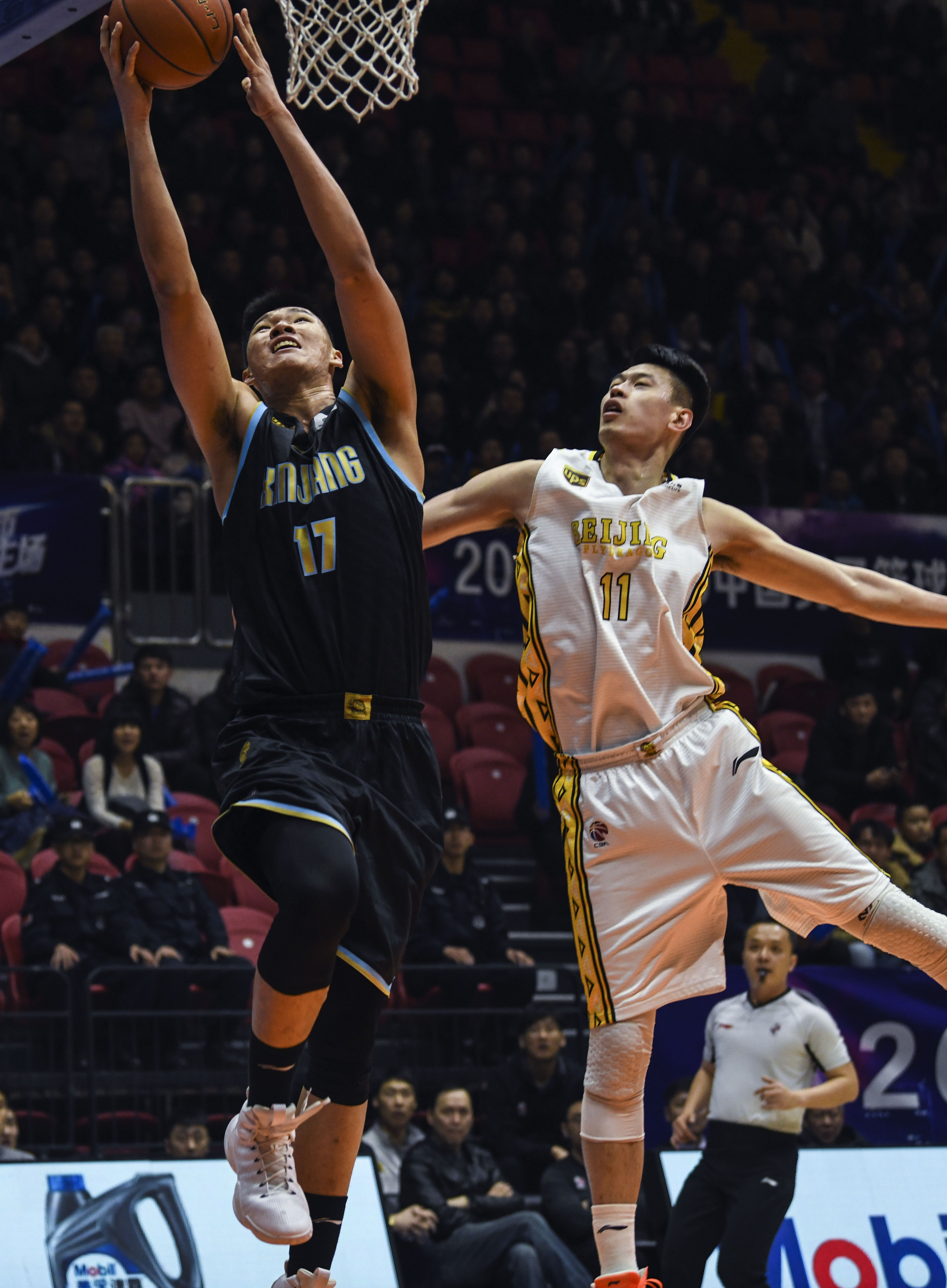 名的差距仅 名的差距仅